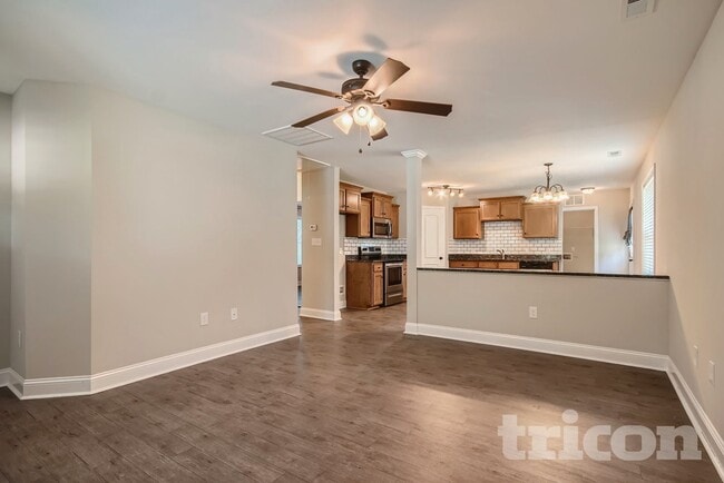 Foto del edificio - 340 Belvedere Dr NW