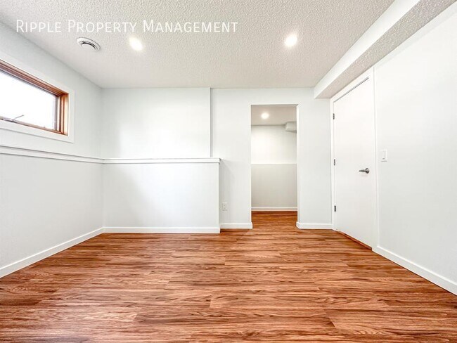 Photo du bâtiment - Modern 5 Beds, 3 Baths Single- Family | No...