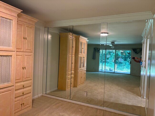 Foto del edificio - 509 Highwood Dr