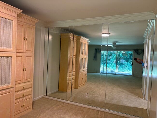 Building Photo - 509 Highwood Dr