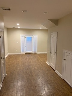 Building Photo - 590 Lotus Dr N