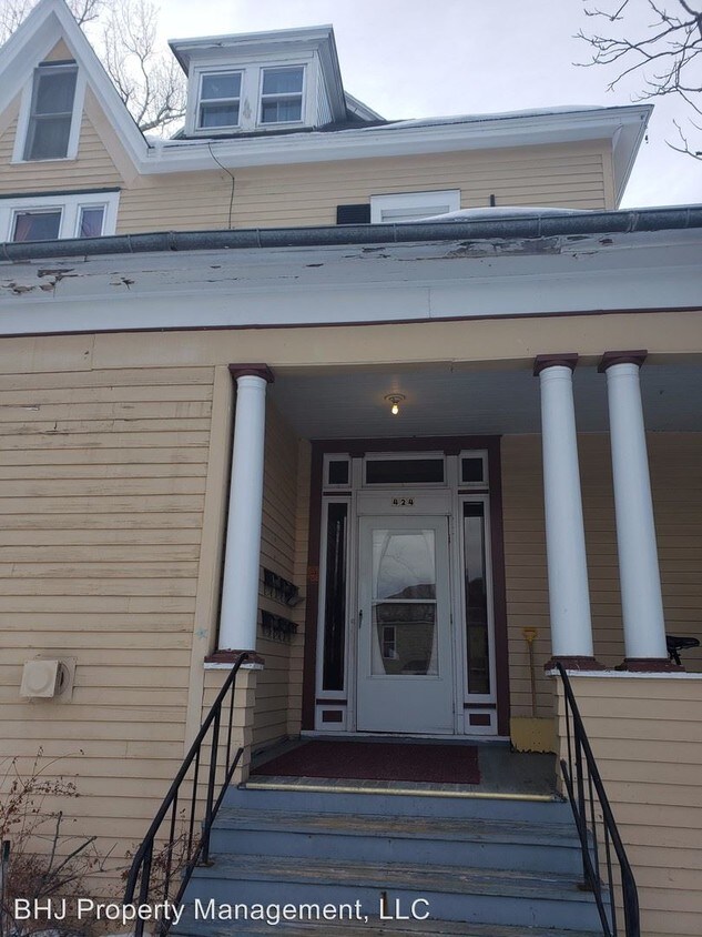 Primary Photo - 424 S Brooks St