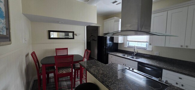 Foto del edificio - 5312 Ave S