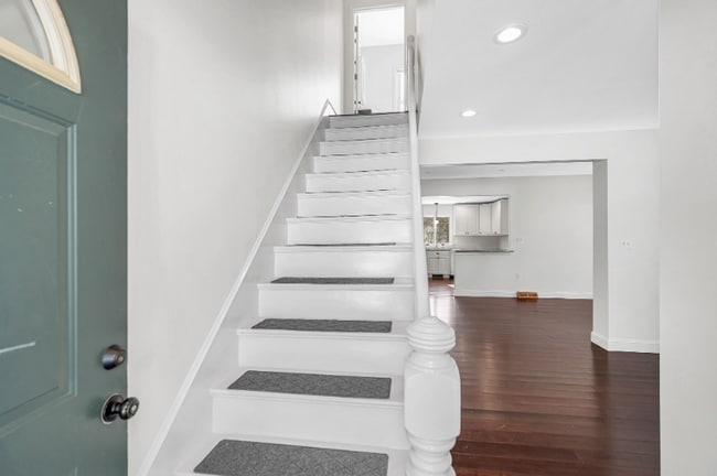 Foto del edificio - 12 Broadway St