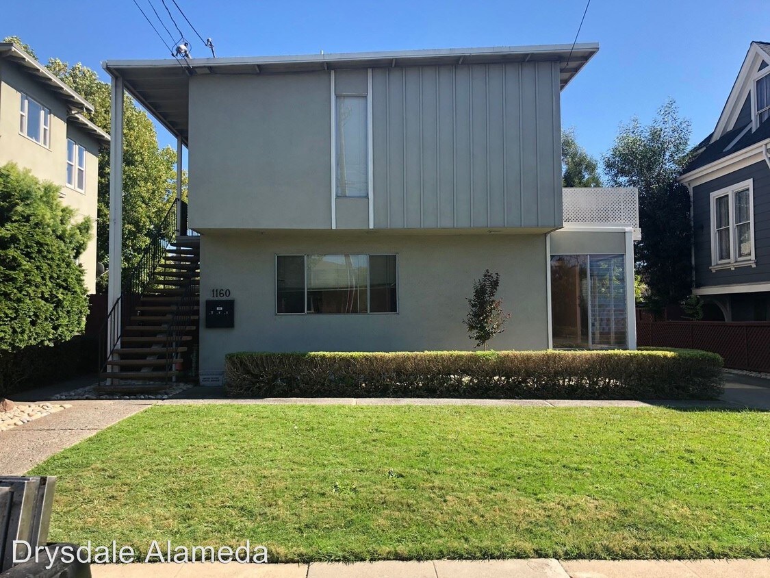 Foto principal - 3 br, 2 bath House - 1160 Broadway #A