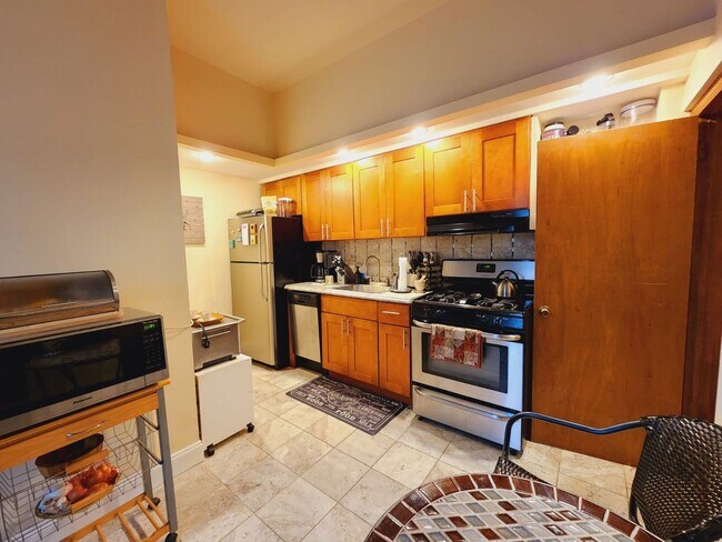 Foto del edificio - 2313 Brown St