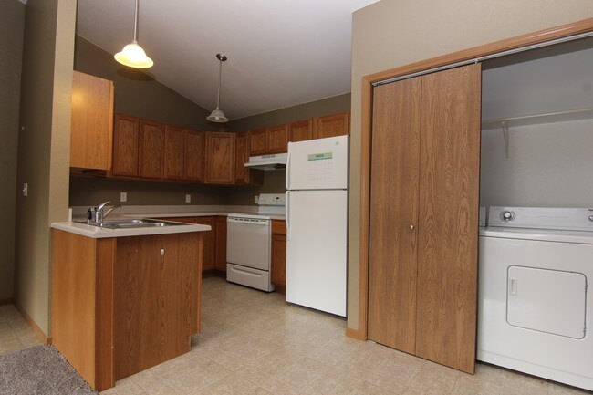 waterloo apartments at johnson street waterloo ia apartments com