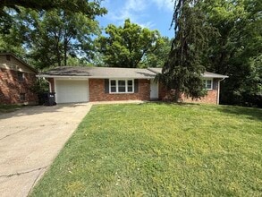 Building Photo - 3006 Lynnwood Dr