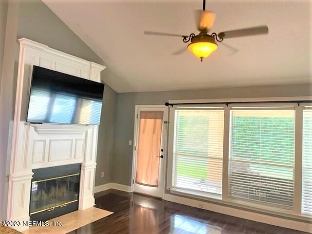 Foto del edificio - 4308 Comanche Trail Blvd