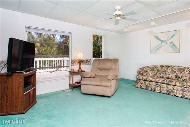 Building Photo - 859 Lagoon St