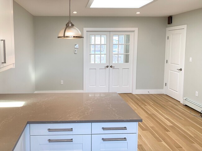 Foto del edificio - 99-07 Ascan Ave