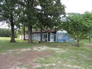 Building Photo - 1815 SW State Rte 7