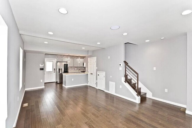 Foto del edificio - 4650 Hayes St NE