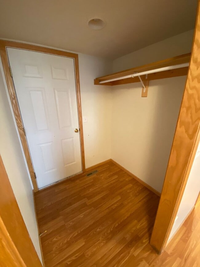 Building Photo - 7250-7254 Dorchester