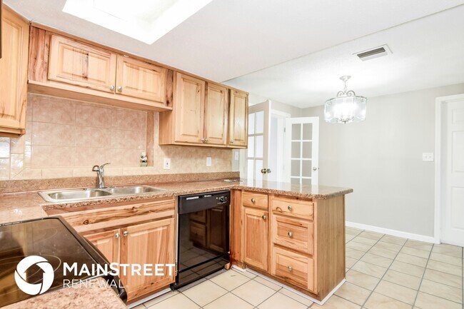 Foto del edificio - 10227 Glen Moor Ln
