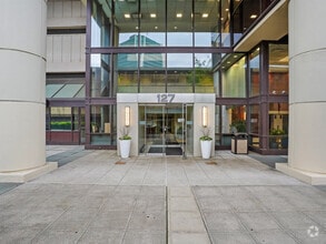 Building Photo - 127 Greyrock Pl