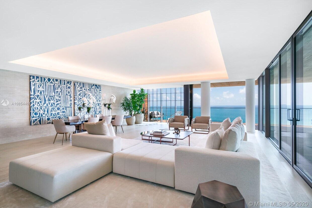 Foto principal - 8955 Collins Ave