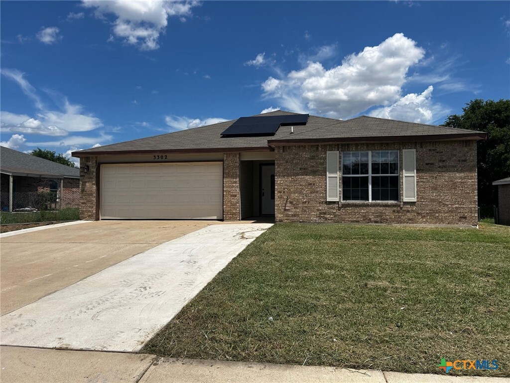 Foto principal - 3302 Viewcrest Dr