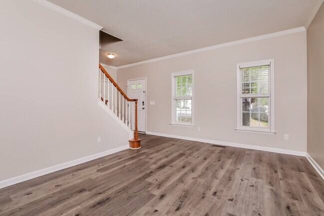 Foto del edificio - 5820 Waterford Landing Ct