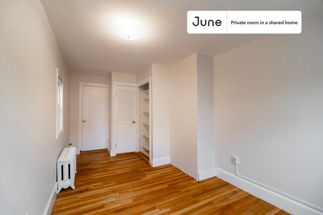 Foto del edificio - Room in Shared 4 bed/2 bath home