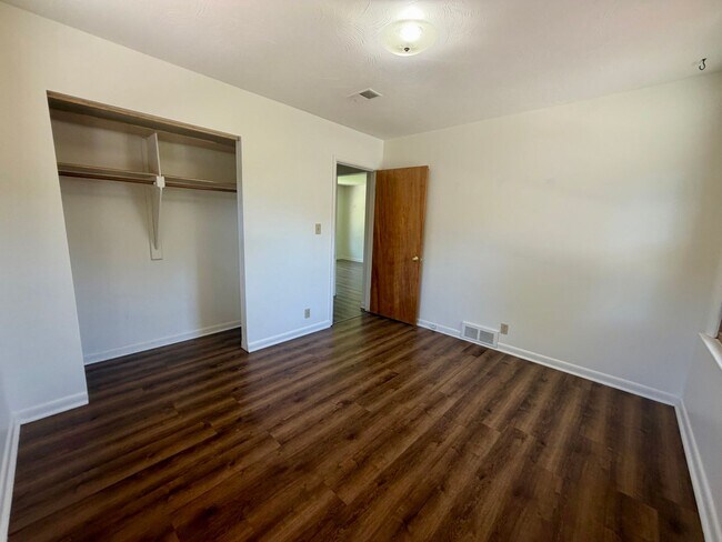 Foto del edificio - 863/865 S 45th St