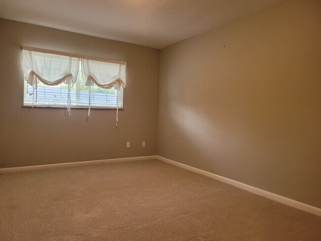 Bedroom #2 - 401 N Eton St