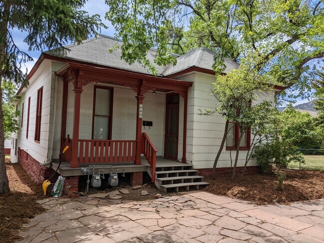 Foto del edificio - 1804 Mapleton Ave
