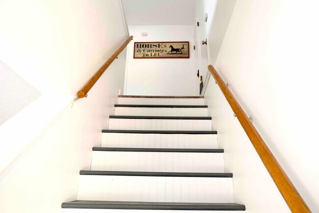 Foto del edificio - 1708-1710-1710 Horseshoe Cir