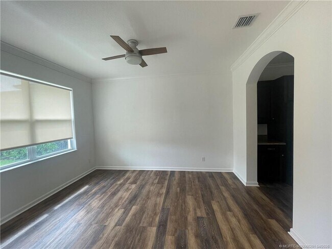 Foto del edificio - 480 NW Windflower Terrace