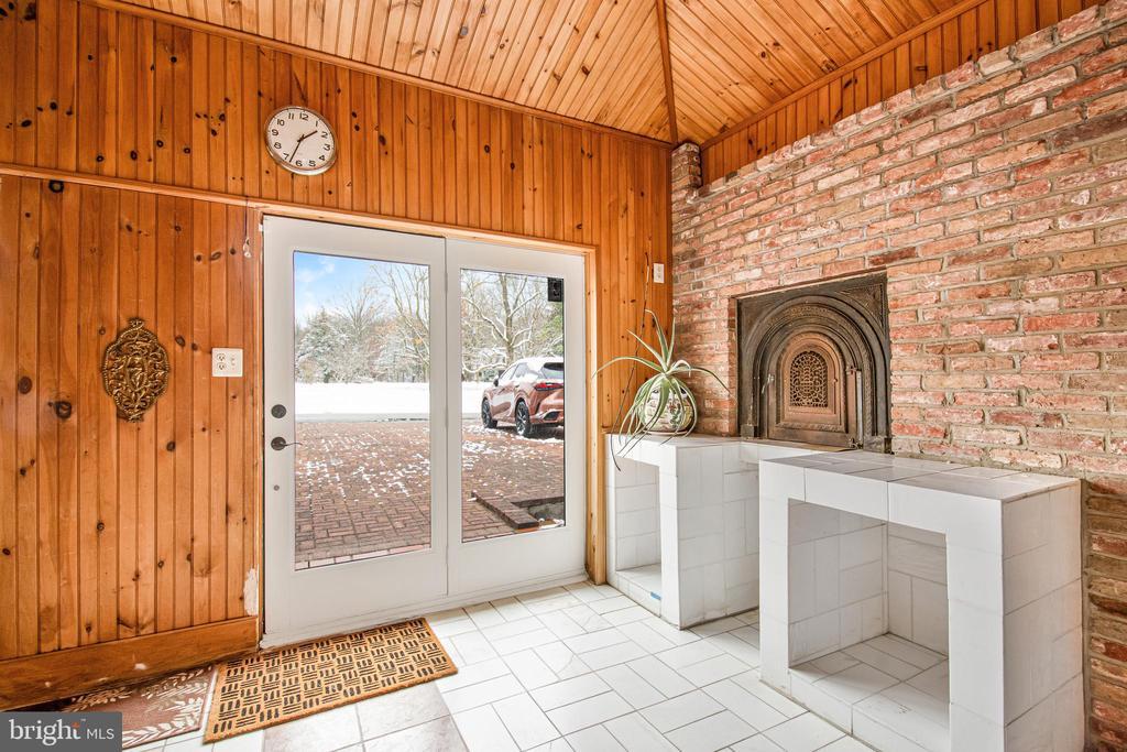 Foto principal - 6561 Shady Side Rd