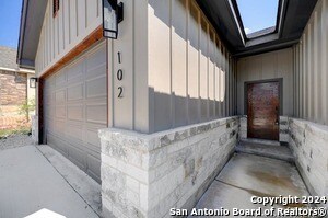 Building Photo - 102 George Erath