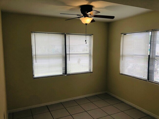 Foto del edificio - 1923 Jefferson Ave