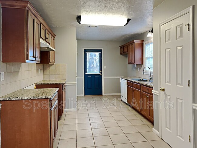 878 St Charles Ct - 4