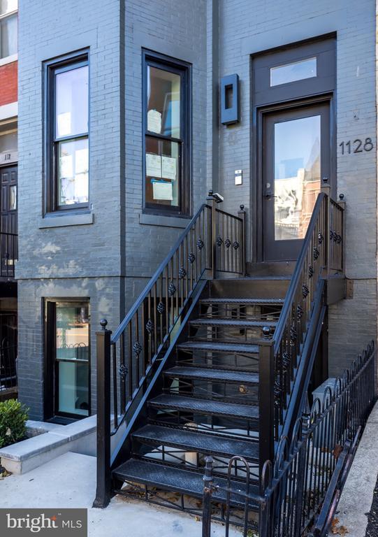 Foto del edificio - 1128 6th St NW