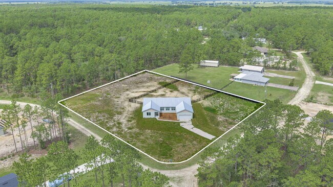 Foto del edificio - Country Living with Modern Convenience!