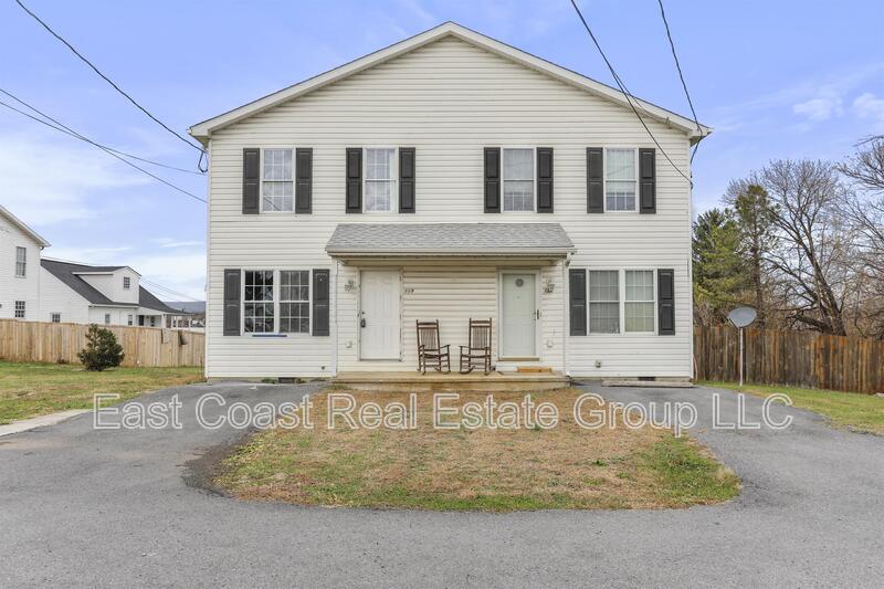 Primary Photo - 119 East Road