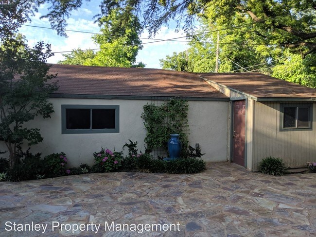 Building Photo - 2 br, 1 bath House - 1141 57th Street