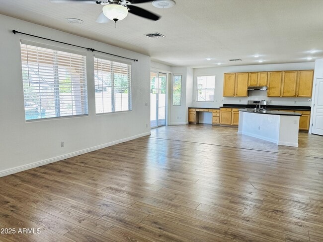 Building Photo - 1177 W Laredo Ave