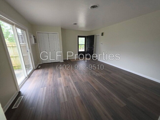Building Photo - 605 N 13th St