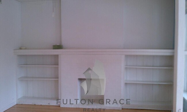 Foto del edificio - 5943 N Magnolia Ave