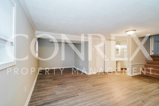 Building Photo - Beautiful Home in Columbus!
