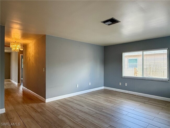 Building Photo - 1073 San Remo Ave