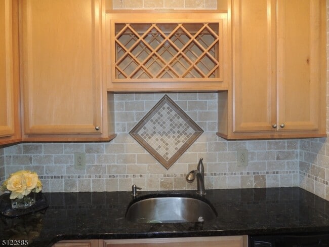 Foto del edificio - 201 Pitney Pl