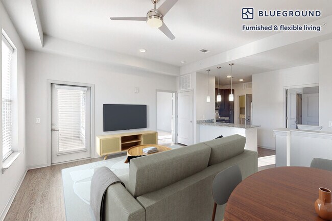 Building Photo - 1000 Lupine