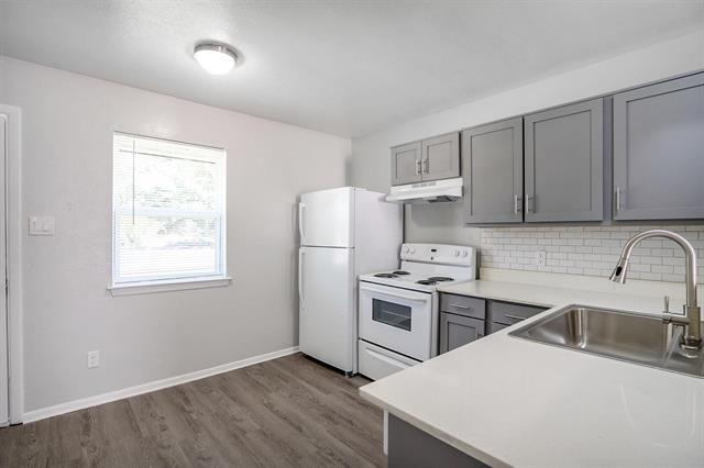 Building Photo - 307 Rose St