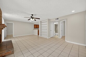 Building Photo - 10555 Turtlewood Ct