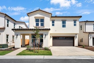 Building Photo - 2133 West Dr