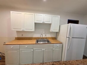 Building Photo - 26 Quartz Ln