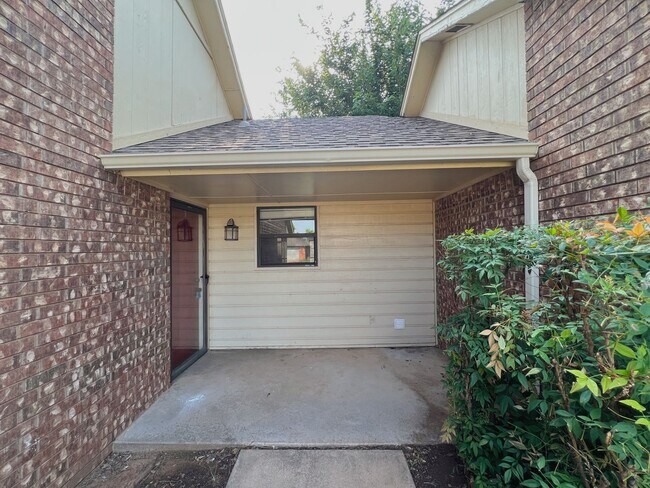Foto del edificio - CHARMING 3 BED IN EDMOND!