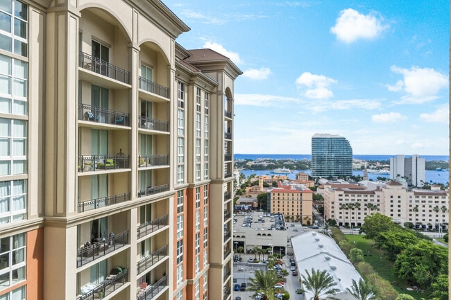 Building Photo - 550 Okeechobee Blvd